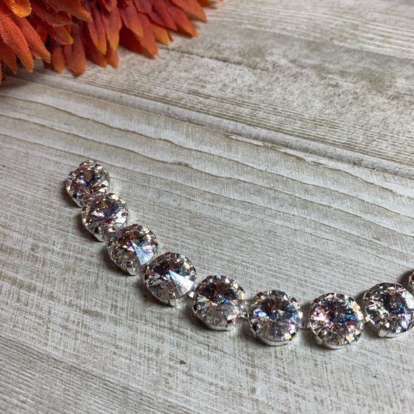 Handmade Swarovski “Crystal White Patina” Bracelet - Picture 4 of 8